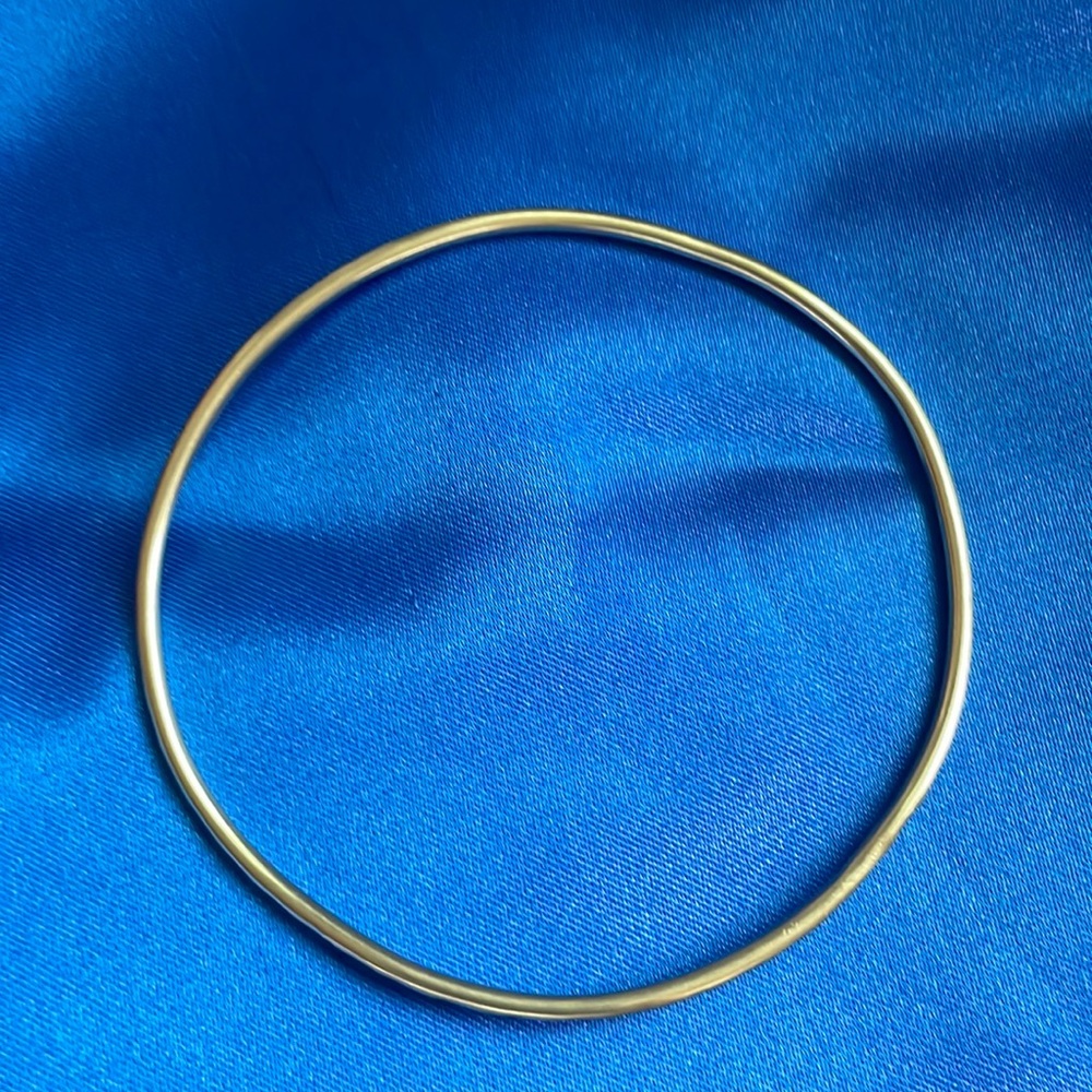 14k yellow gold bangle